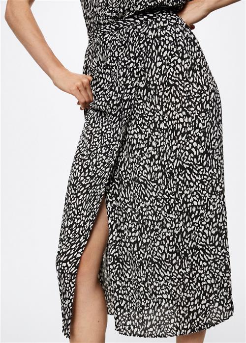 MANGO Pleated Crossover Skirt Kvinde Black Midi Nederdele Str S - Polyester hos Magasin