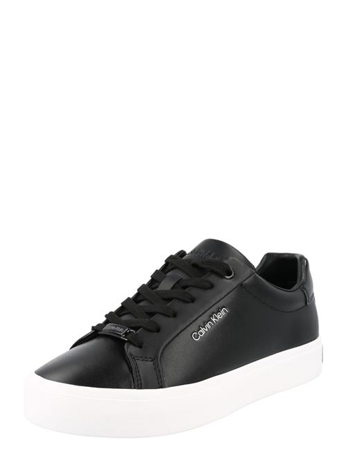 Se Calvin Klein Sneaker low  sort / hvid ved About You