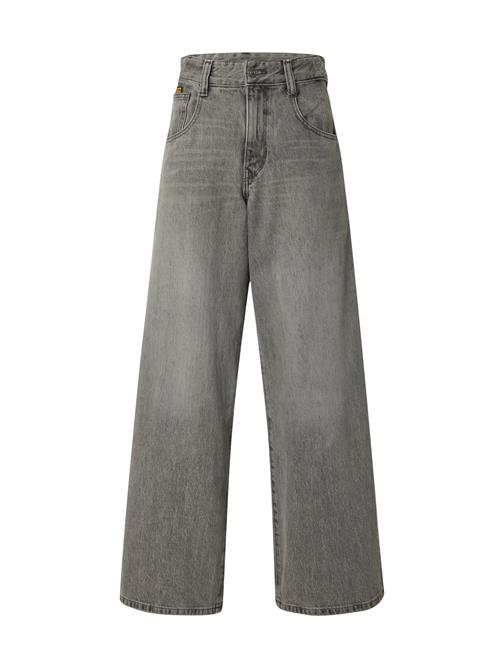 Se G-STAR Jeans 'Skater'  grey denim ved About You