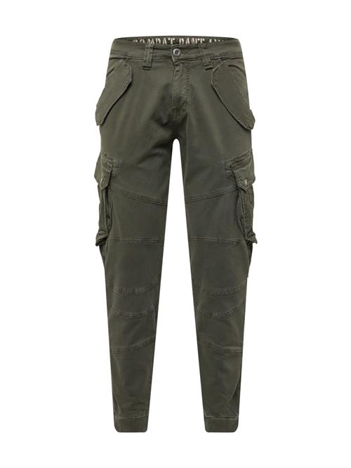 Se ALPHA INDUSTRIES Cargobukser 'Combat'  khaki ved About You