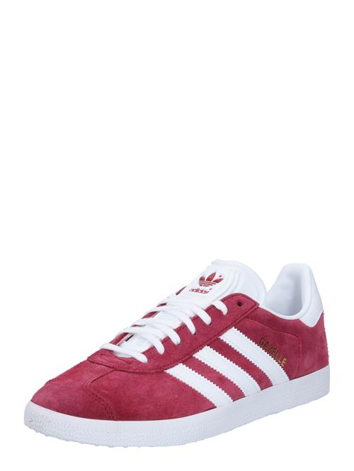 Se ADIDAS ORIGINALS Sneaker low 'Gazelle'  merlot / hvid ved About You