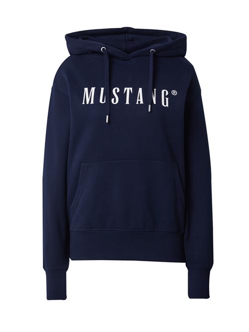 Se MUSTANG Sweatshirt 'Margo'  navy / hvid ved About You