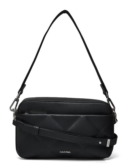 Calvin Klein Diamond Quilt Camera Bag W/Pkt Calvin Klein Black