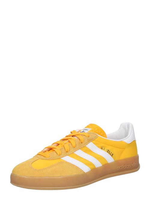 Se ADIDAS ORIGINALS Sneaker low 'GAZELLE'  curry / honning / hvid ved About You