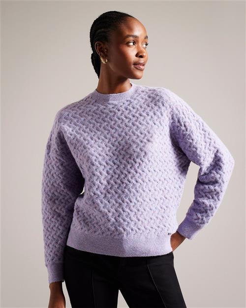 Se Ted Baker Morlea Horizontal Cable Relaxed Fit Kvinde Lt-purple Sweaters Str M /3 - hos Magasin ved Magasin