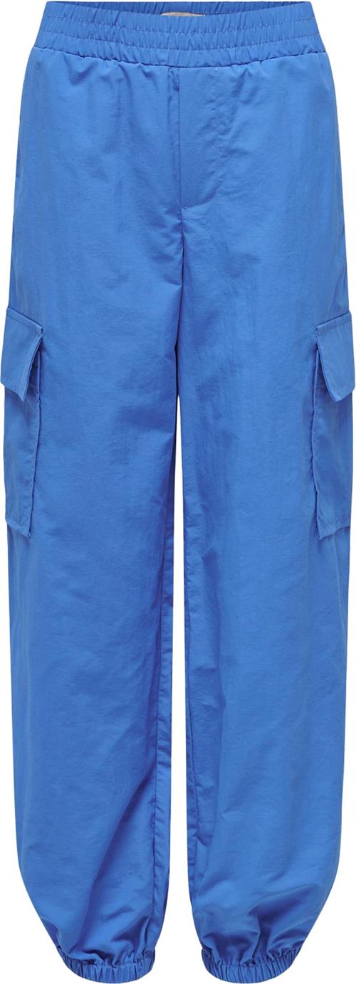 ONLY Kogecho Cargo Parachute Pant PNT Str 158 - French Blue Bukser Denim hos Magasin