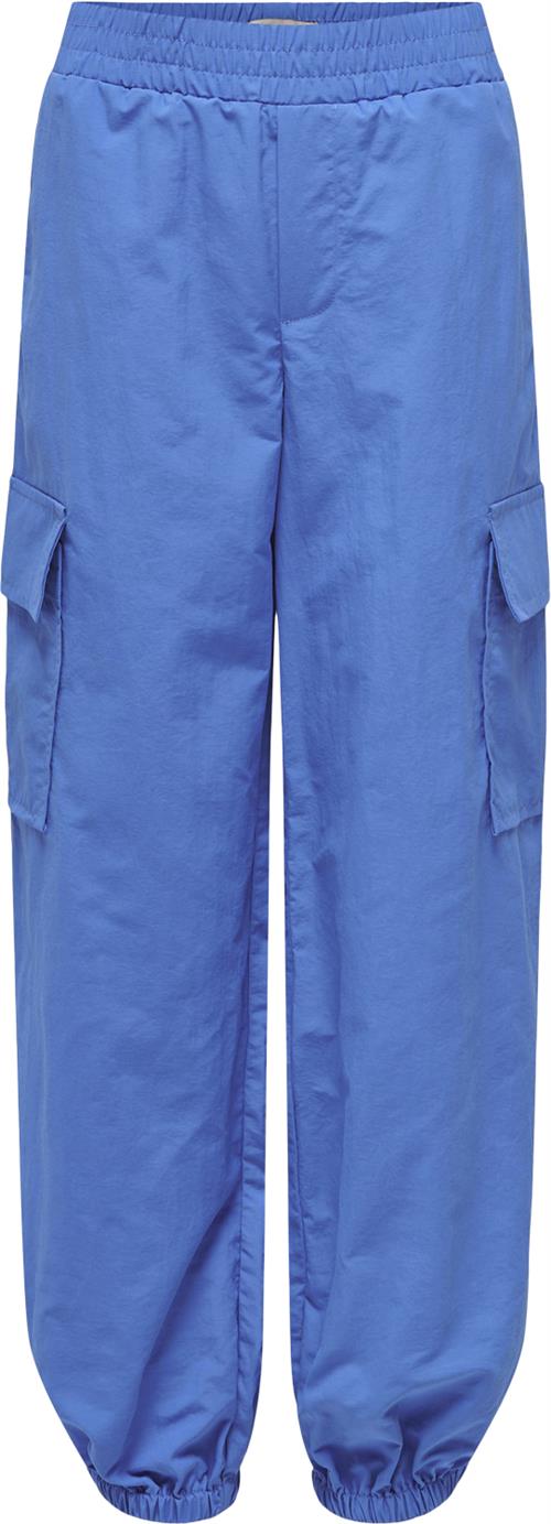 Se ONLY Kogecho Cargo Parachute Pant PNT Str 164 - French Blue Bukser Denim hos Magasin ved Magasin