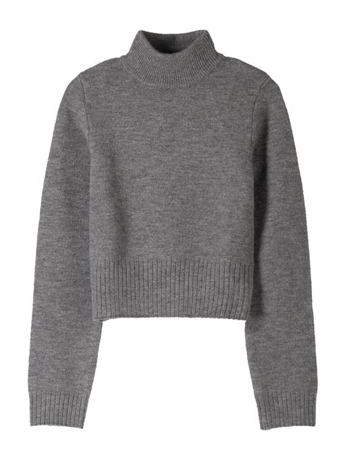 Se Bershka Pullover  grå-meleret ved About You