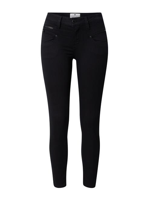 Se FREEMAN T. PORTER Jeans 'Alexa'  sort ved About You