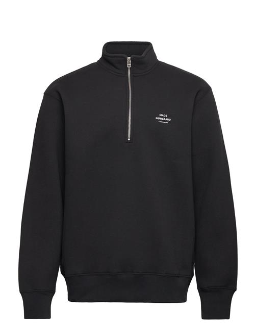 Se Mads Nørgaard Standard Half Zip Logo Sweat Mads Nørgaard Black ved Booztlet