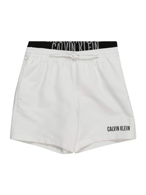 Calvin Klein Swimwear Badeshorts 'Intense Power '  sort / hvid