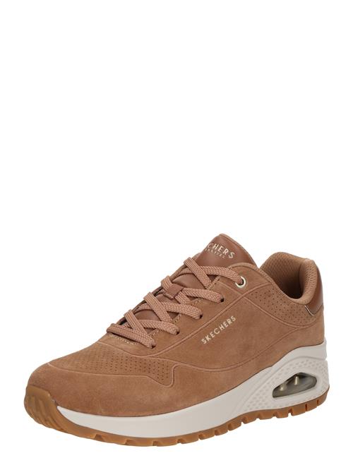 Se SKECHERS Sneaker low 'UNO RUGGED'  lysebrun ved About You