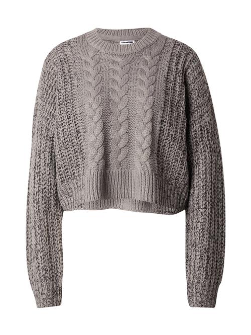 Se Noisy may Pullover 'NMLORI'  taupe ved About You