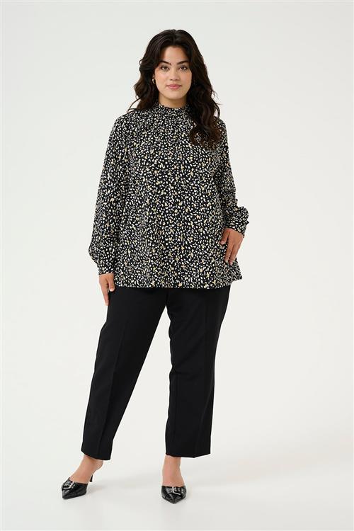 Kaffe Curve Kcmalena Blouse Kvinde Black/white/gold Print Langærmede Bluser Str 46 - hos Magasin