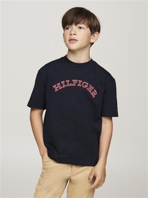 Tommy Hilfiger Monotype Embroidered REG TEE SS Str 12 - Desert Sky Kortærmede T-shirts hos Magasin