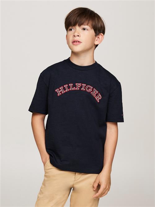 Tommy Hilfiger Monotype Embroidered REG TEE SS Str 14 - Desert Sky Kortærmede T-shirts hos Magasin