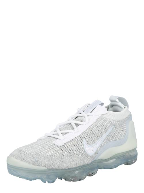 Se Nike Sportswear Sneaker low 'AIR VAPORMAX 2021 FK'  lysegrå / hvid ved About You