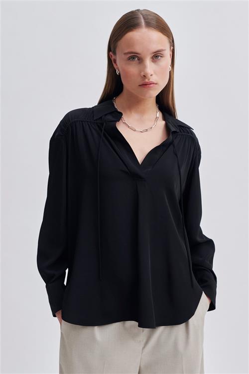 Se Second Female Cibelle Tunic Blouse Kvinde Black Langærmede Bluser Str L - Viskose hos Magasin ved Magasin