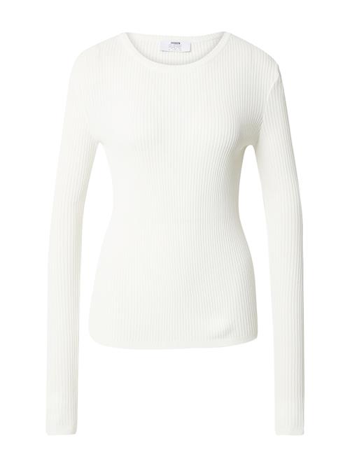 Se RÆRE by Lorena Rae Pullover 'Juna'  hvid ved About You