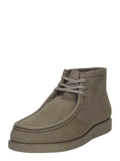 Se Calvin Klein Chukka Boots  taupe ved About You