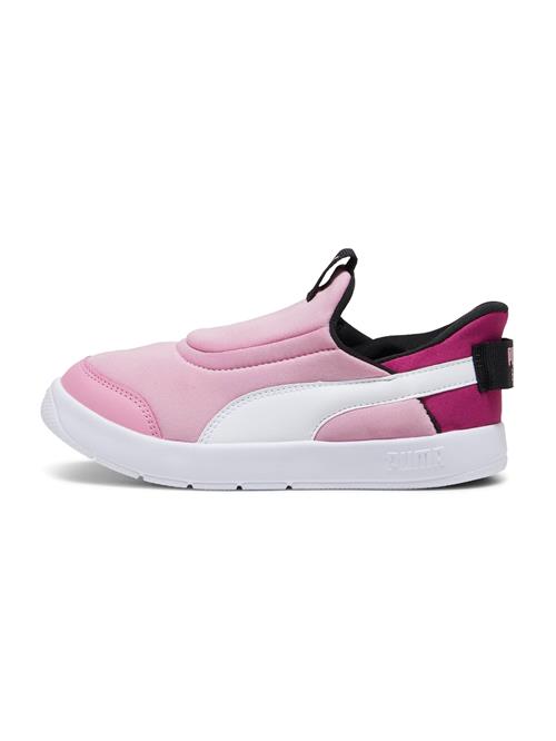 Se PUMA Sneakers 'Courtflex v3'  blomme / bær / sort / hvid ved About You