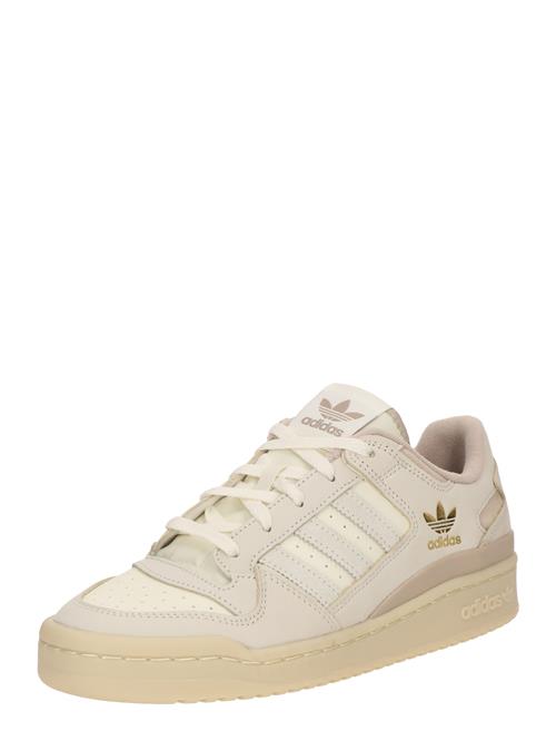 Se ADIDAS ORIGINALS Sneaker low 'Forum'  mørkebeige / hvid ved About You