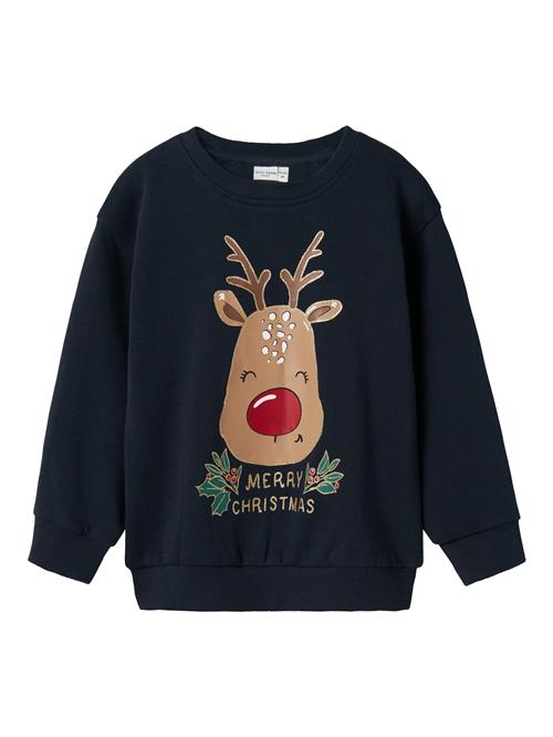 Se NAME IT Sweatshirt 'NMFVISMAS'  safir / lysebrun / guld / rød ved About You