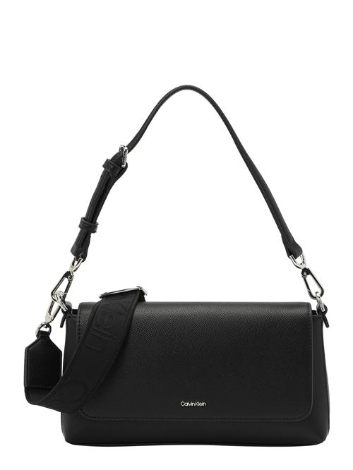 Calvin Klein Skuldertaske 'MUST'  sort
