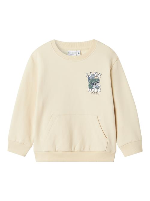 Se NAME IT Sweatshirt 'NMMVUGO'  sand / opal / gran / hvid ved About You