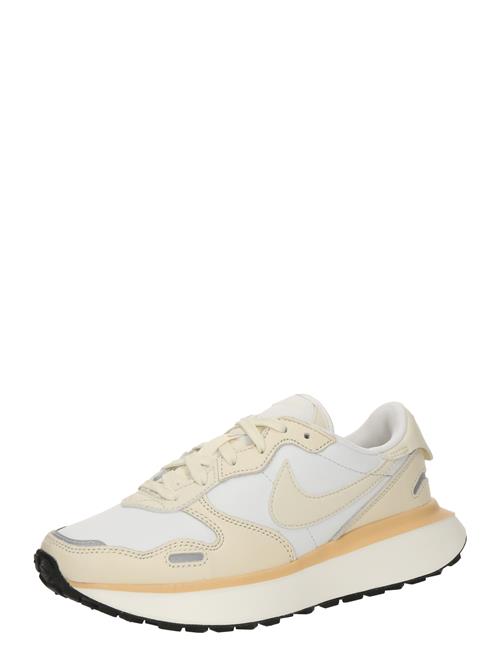 Se Nike Sportswear Sneaker low 'PHOENIX WAFFLE'  beige / hvid ved About You