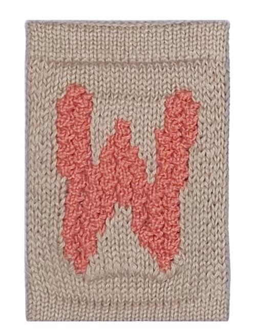 Knitted Letter W, Rose Smallstuff Beige