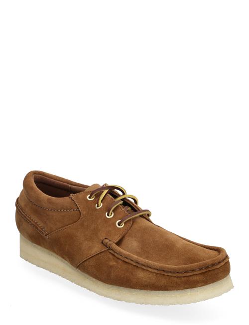 Se Clarks Originals Wallabee Boat Clarks Originals Brown ved Booztlet