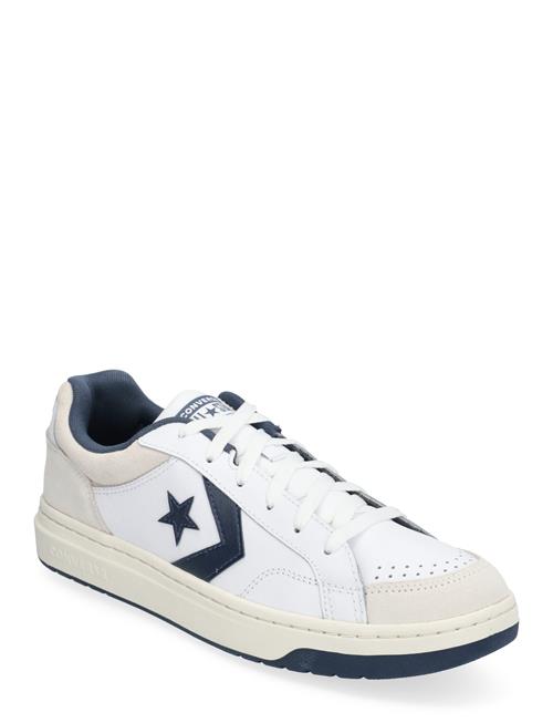 Se Converse Pro Blaze Classic Converse White ved Booztlet