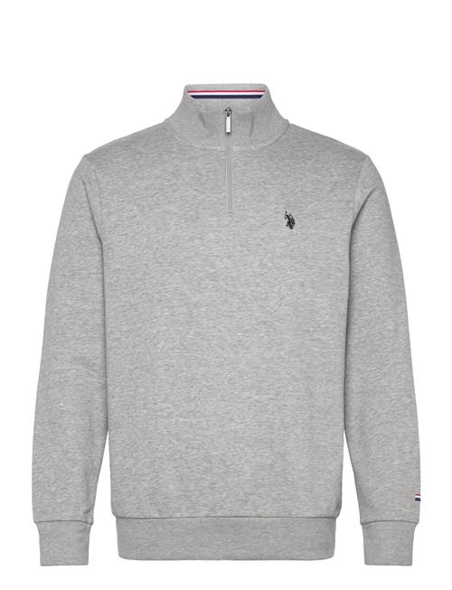 Se U.S. Polo Assn. Kurt Reg Hz Uspa M Sweat U.S. Polo Assn. Grey ved Booztlet