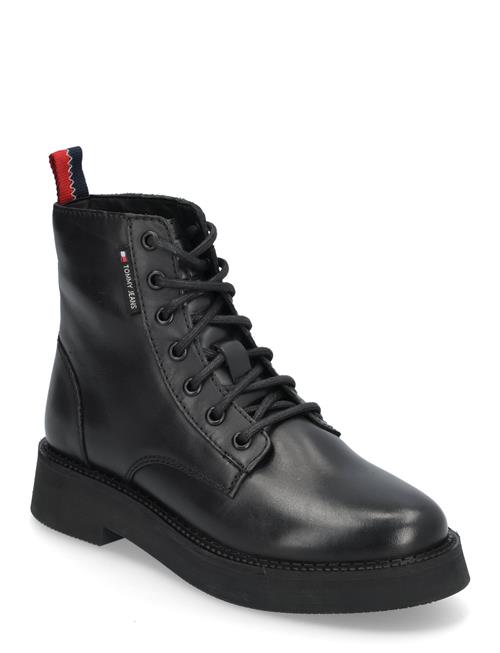 Se Tommy Hilfiger Tjw Lace Up Flat Boot Tommy Hilfiger Black ved Booztlet