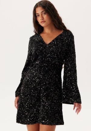 Se VILA Vibarina Glitter Dress Black Detail:Sequins L ved Bubbleroom