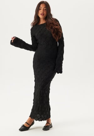 Se BUBBLEROOM Structure Long Sleeve Midi Dress Black XL ved Bubbleroom