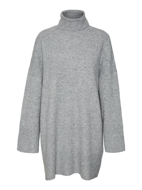 Se VERO MODA Pullover 'NINNA'  grå ved About You