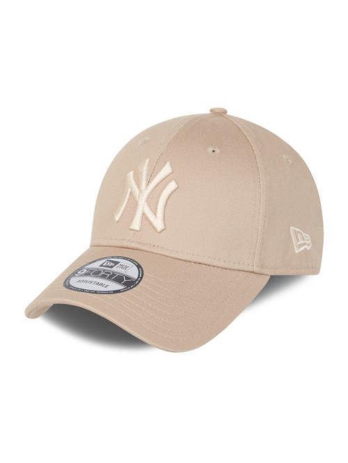 NEW ERA Hætte 'LEAGUE ESSENTIAL 9FORTY NEYYAN'  lysebeige / mørkebeige