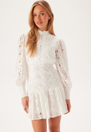 Se Bardot Remy Mini Lace Dress 110601 Orchid White 36(UK8) ved Bubbleroom