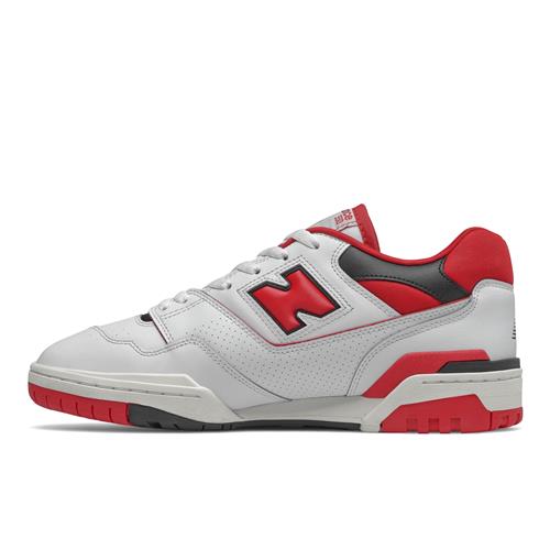 Se new balance Sneaker low '550'  rød / sort / hvid ved About You