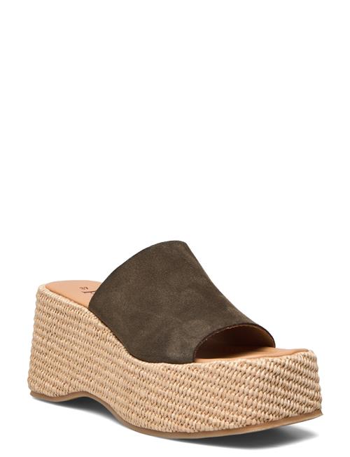 Rattan Slip-On Apair Beige