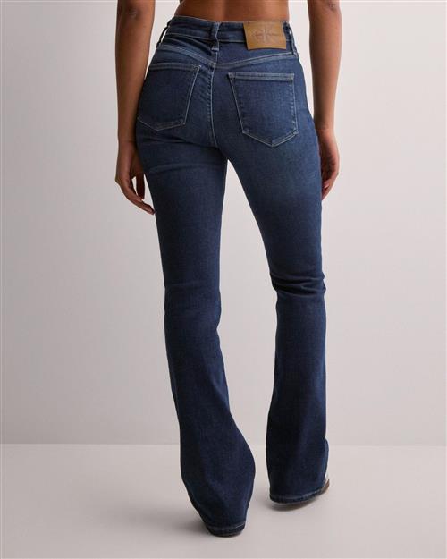 Se Calvin Klein Jeans - Blå - Skinny Bootcut ved Nelly