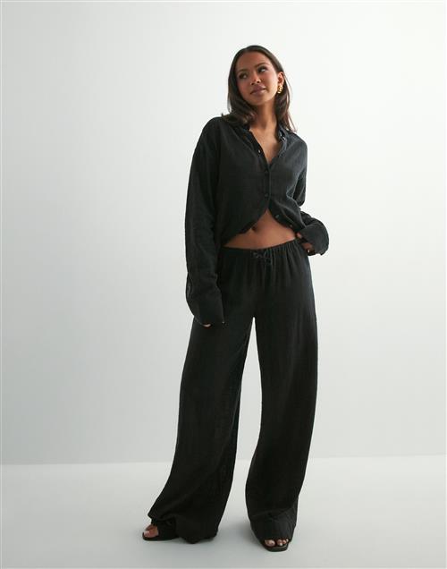 Nelly - Sort - Easy Breeze Pants