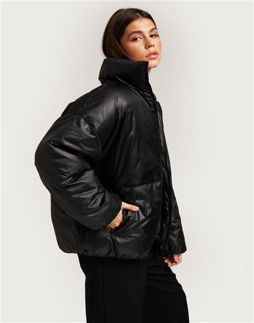 Nelly - Sort - Oversized Padded Jacket