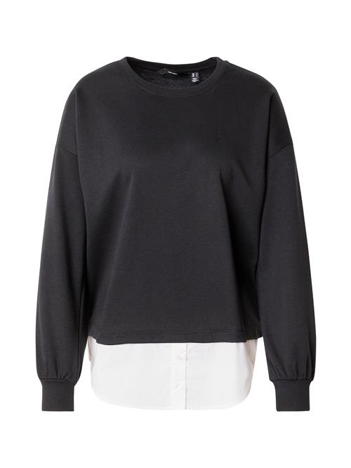 Se VERO MODA Sweatshirt 'VMYOYO'  sort / hvid ved About You