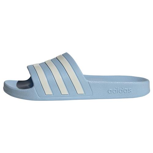 Se ADIDAS PERFORMANCE Strand-/badesko 'Adilette Aqua'  lyseblå / hvid ved About You