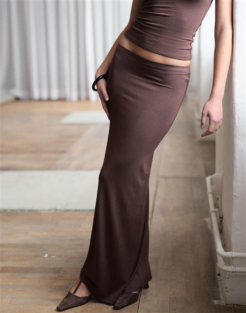 Nelly - Brun - Perfect Low Waist Maxi Skirt