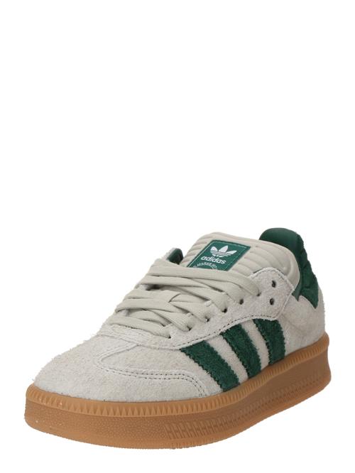 Se ADIDAS ORIGINALS Sneaker low 'SAMBA XLG'  greige / gran ved About You