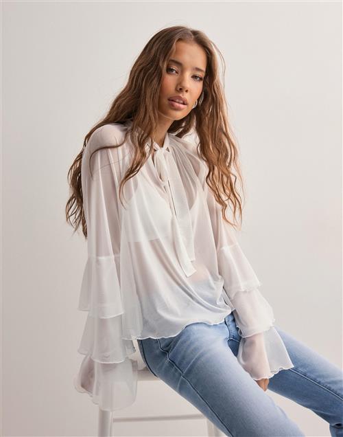 Nelly - Hvid - Frill Mesh Blouse